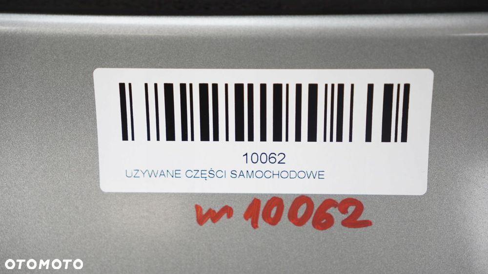 DRZWI LEWY TYŁ TOYOTA YARIS II 05-09R 1F8 - 8