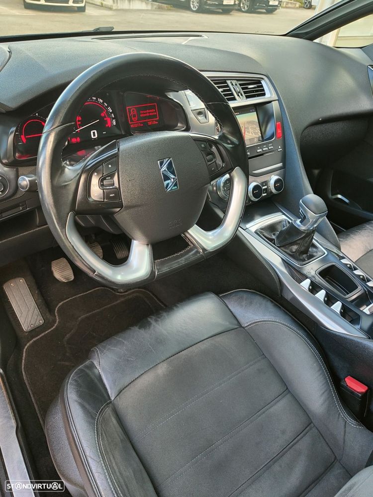 Citroën DS5 1.6 BlueHDi So Chic - 26