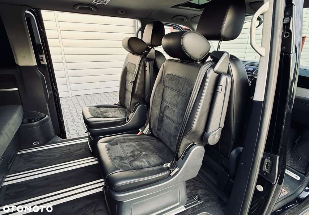 Volkswagen Multivan - 24