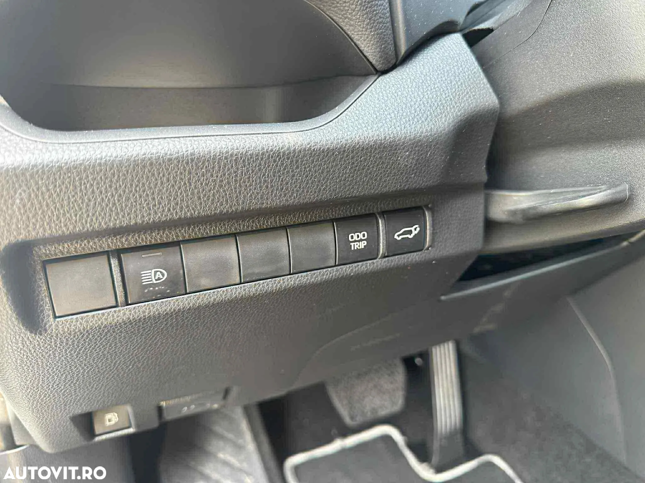 Toyota RAV4 2.5 Hybrid VVT-iE 4x2 Dynamic - 8