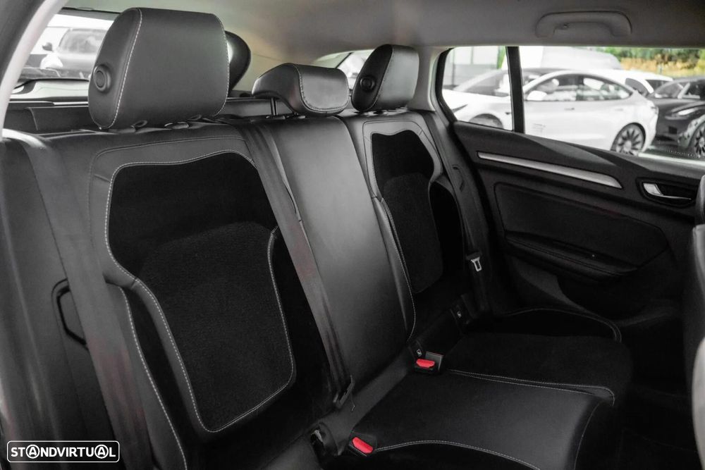 Renault Mégane Sport Tourer 1.5 dCi Dynamique S EDC - 29
