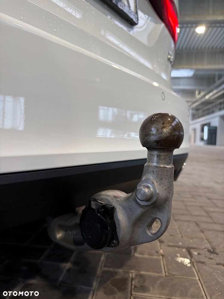 Volvo V90 D4 SCR Momentum Pro - 22