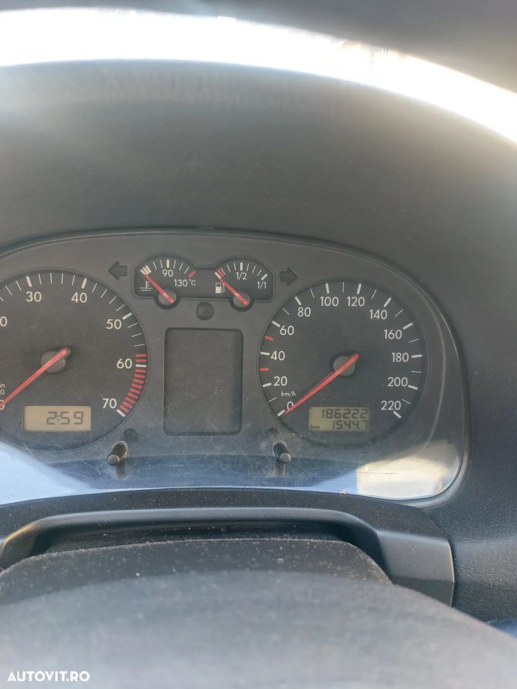 Volkswagen Golf 1.4 - 6