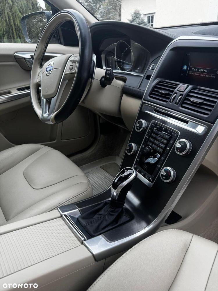 Volvo XC 60 T6 AWD Summum - 12
