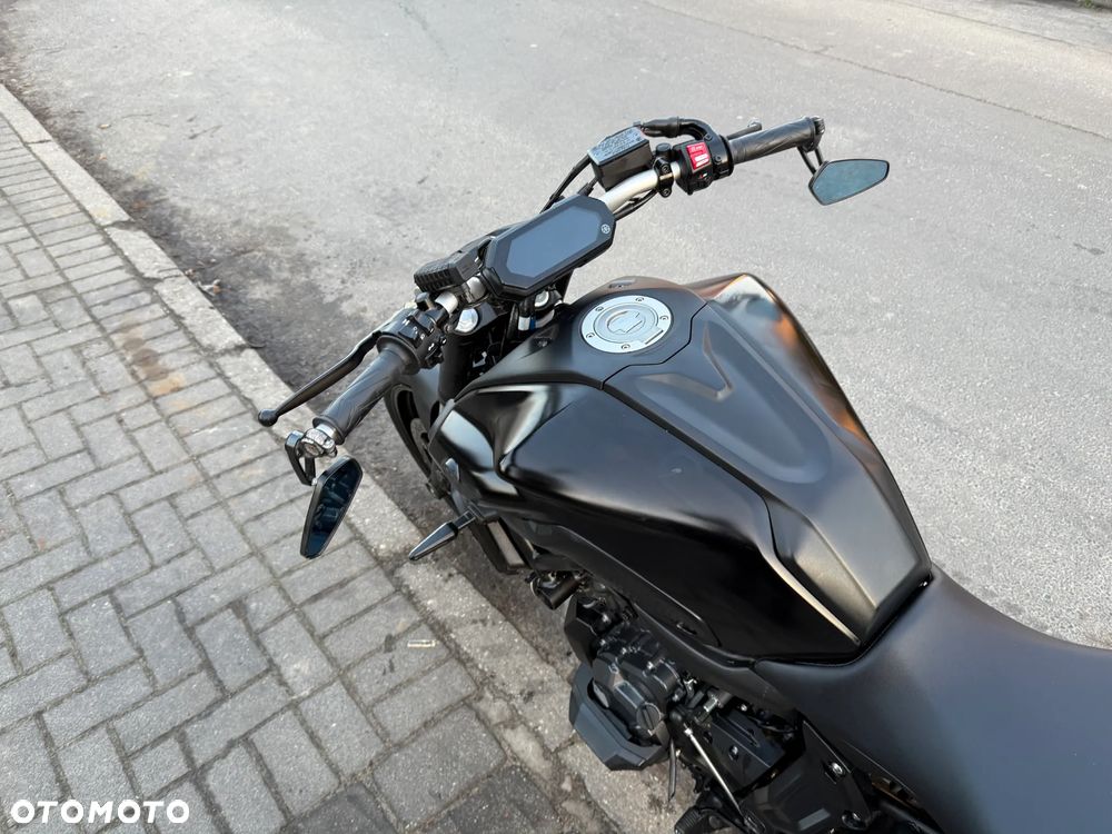 Yamaha MT - 11