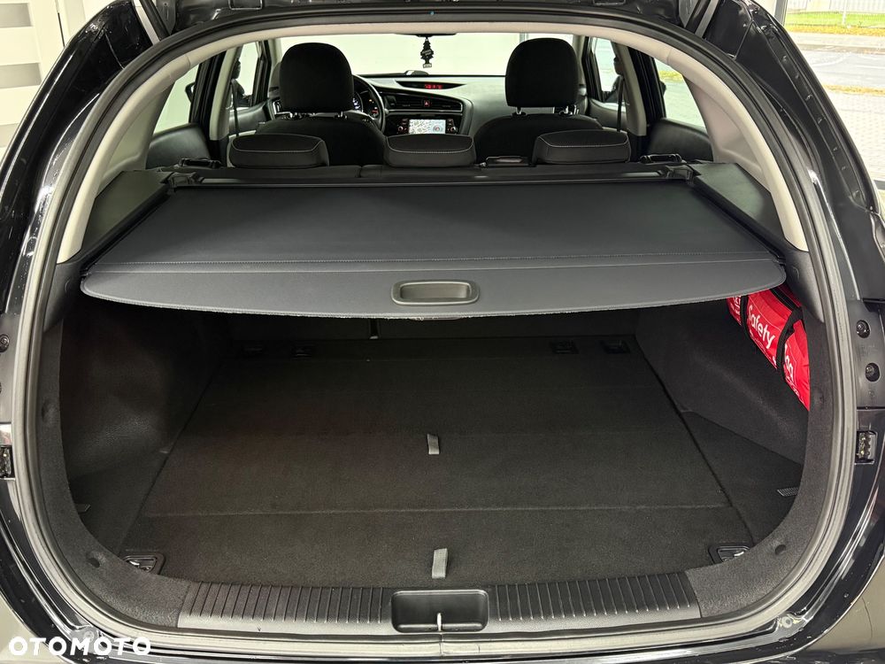 Kia Ceed 1.6 GDI M DCT - 23
