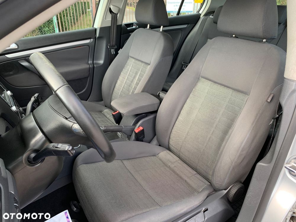 Volkswagen Golf 1.9 TDI Tour Edition - 23