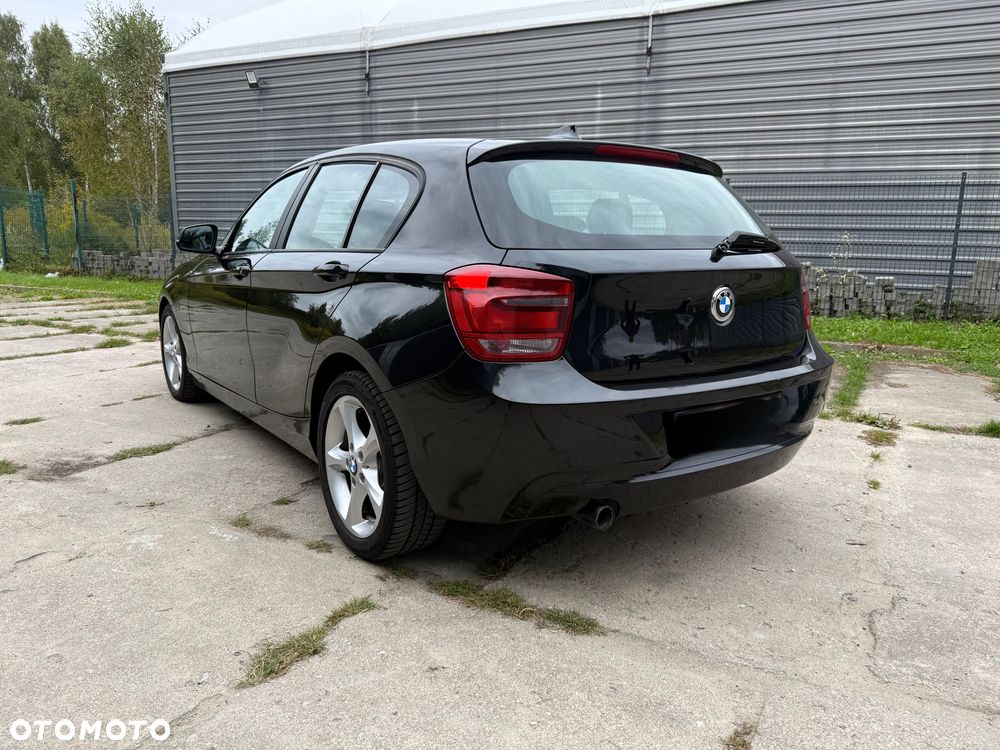 BMW Seria 1 118d Sport Line - 9