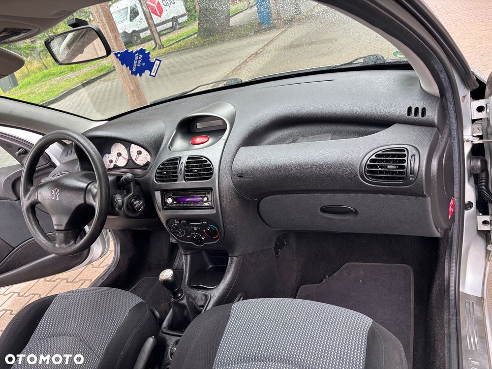 Peugeot 206 75 Tendance - 12