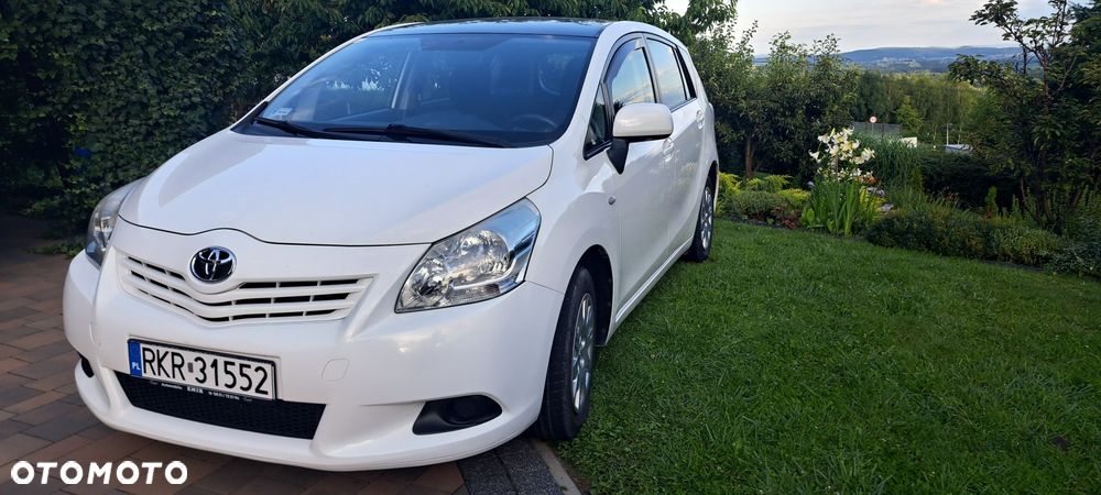 Toyota Verso - 3