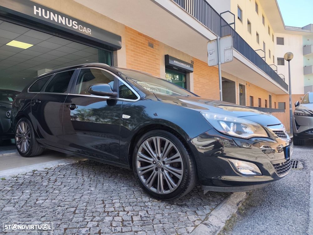 Opel Astra Sports Tourer 1.6 T Cosmo - 1
