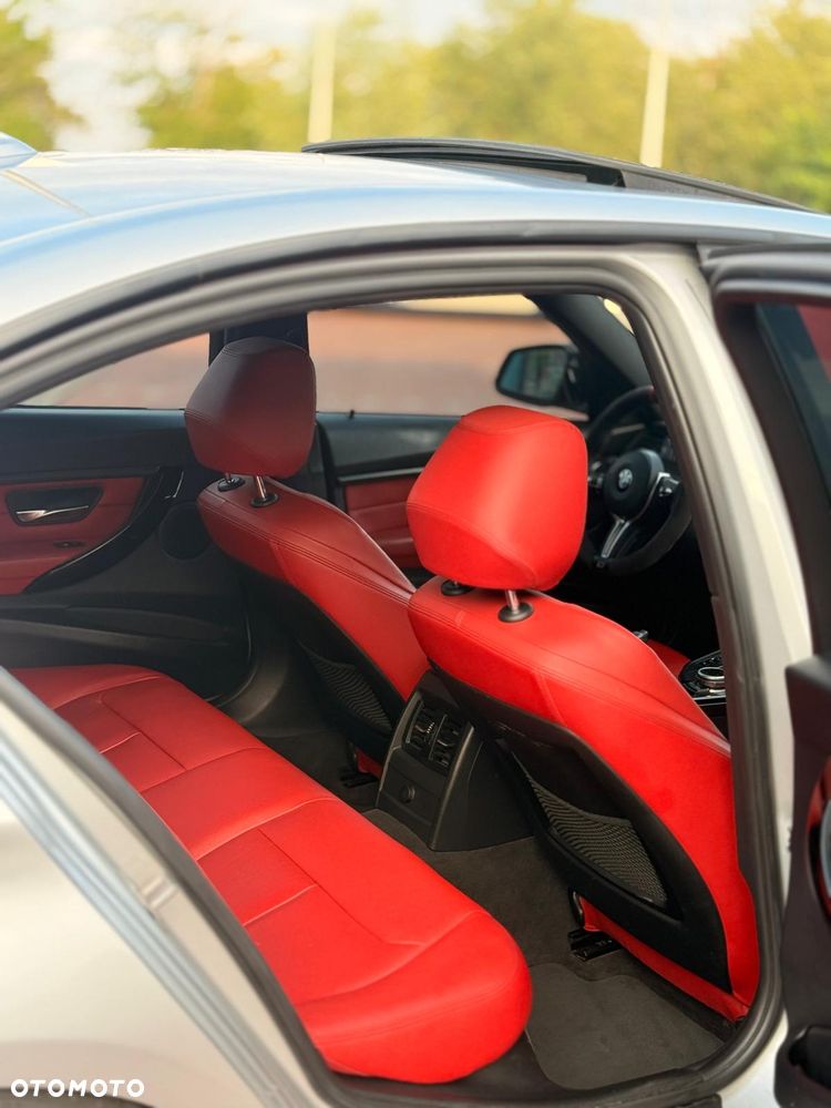 BMW Seria 3 328i Sport Line - 18