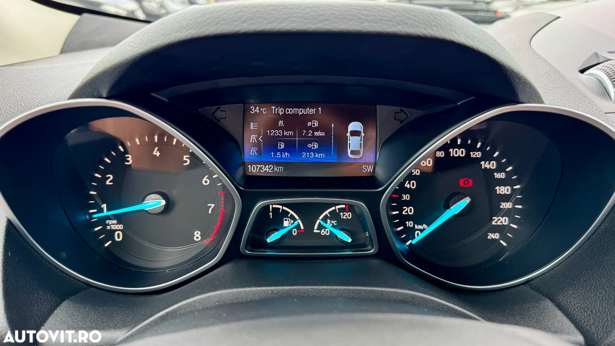 Ford Kuga 1.5 EcoBoost FWD Titanium - 12