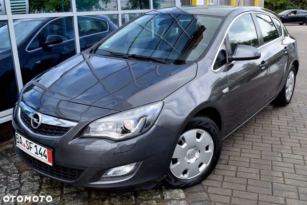 Opel Astra 1.6 Enjoy - 2