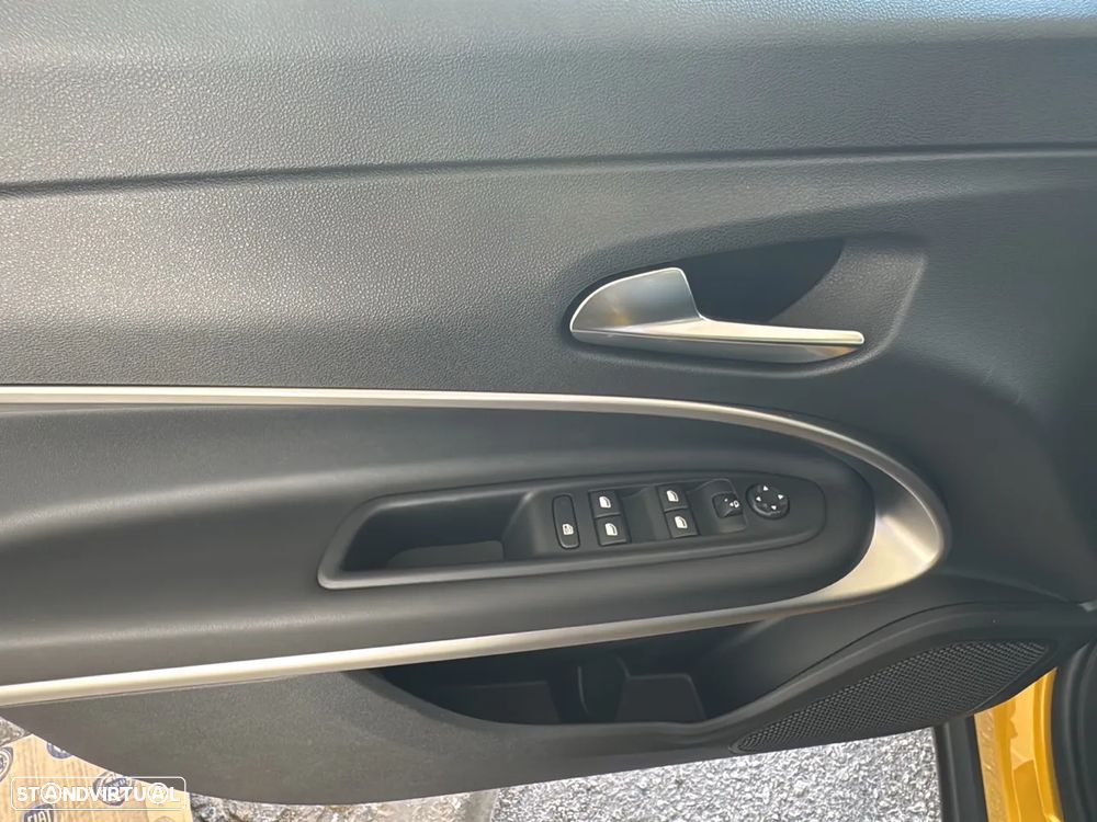 Jeep Avenger 54 kWh Summit - 12