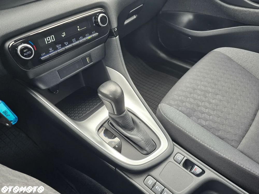 Toyota Yaris Hybrid 1.5 Comfort - 28