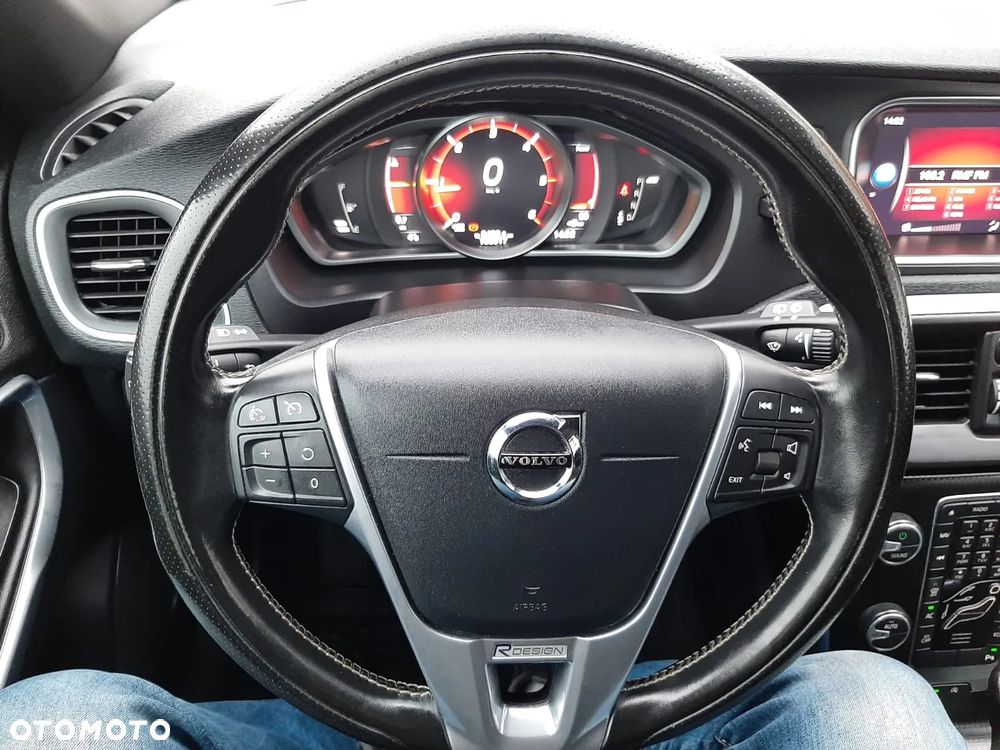 Volvo V40 D3 Geartronic RDesign - 20