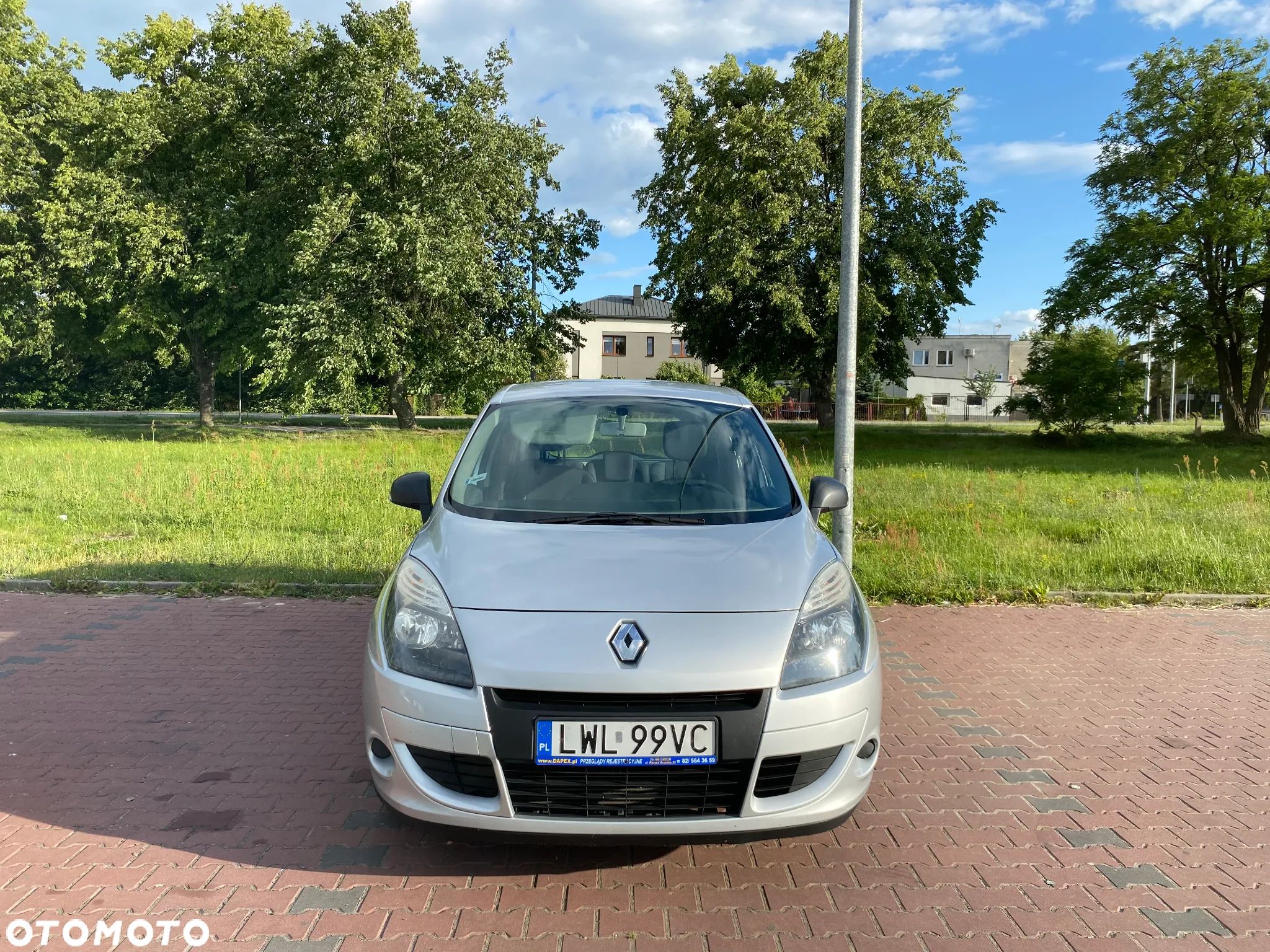 Renault Scenic 1.5 dCi Authentique - 1