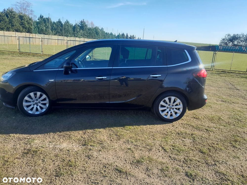 Opel Zafira - 1