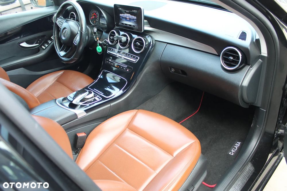 Mercedes-Benz Klasa C 180 (BlueTEC) d 7G-TRONIC Avantgarde - 16