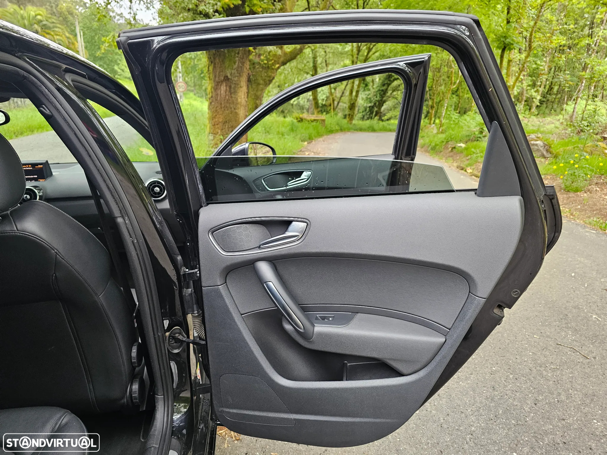Audi A1 Sportback 1.6 TDI S-line - 31
