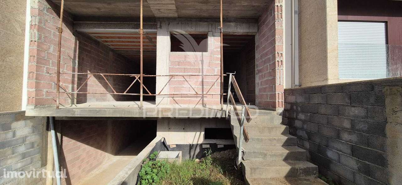 Moradia T3 em Lamaçães - Grande imagem: 2/40