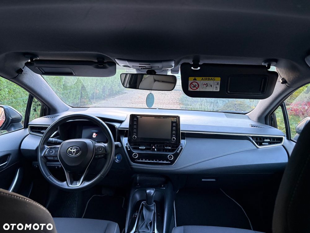 Toyota Corolla - 12