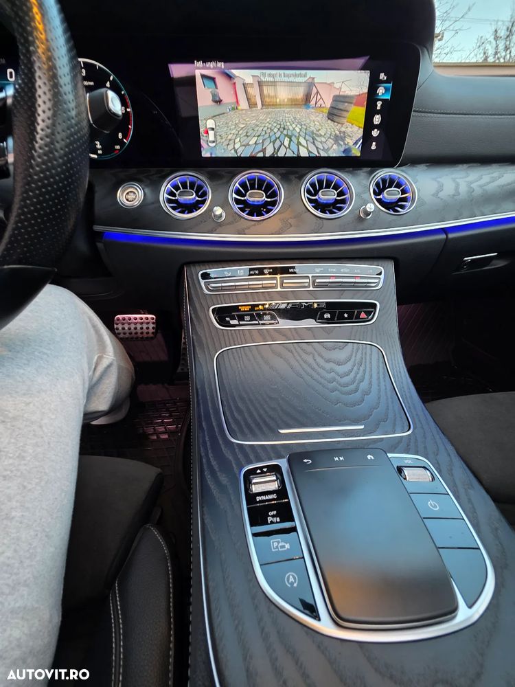 Mercedes-Benz E 220 d 4MATIC Aut. - 37