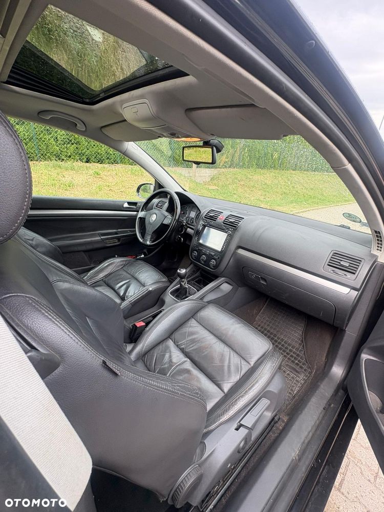 Volkswagen Golf 2.0 FSI Comfortline - 15