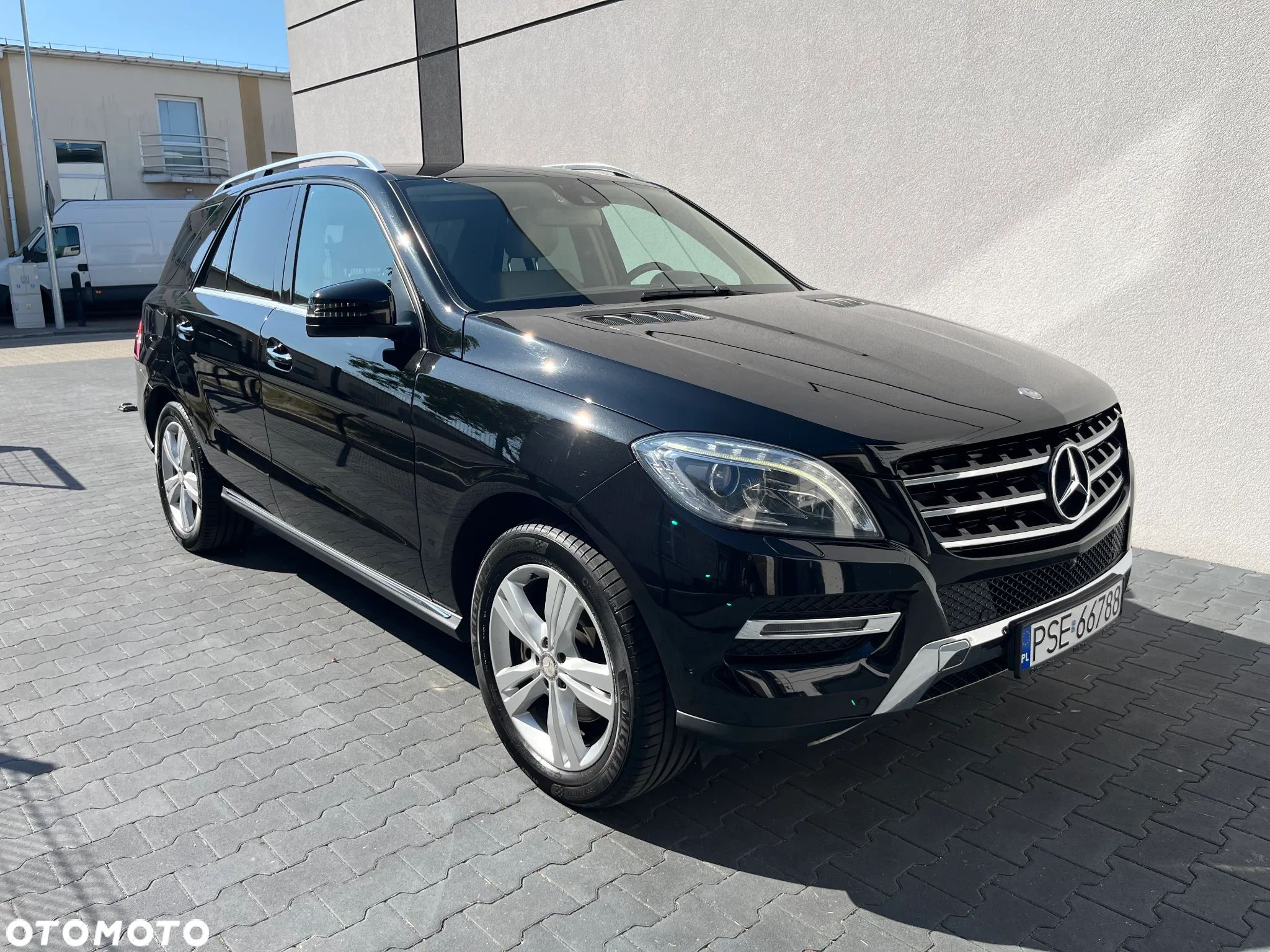 Mercedes-Benz ML 350 BlueTec 4-Matic - 1