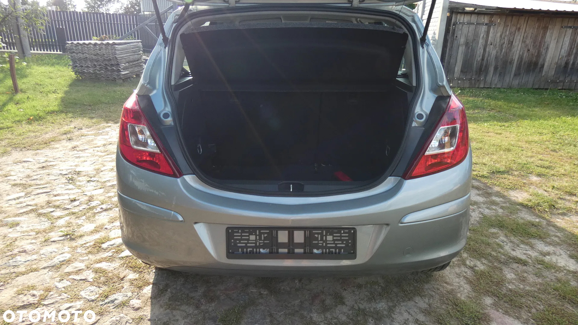 Opel Corsa 1.2 16V Enjoy - 21