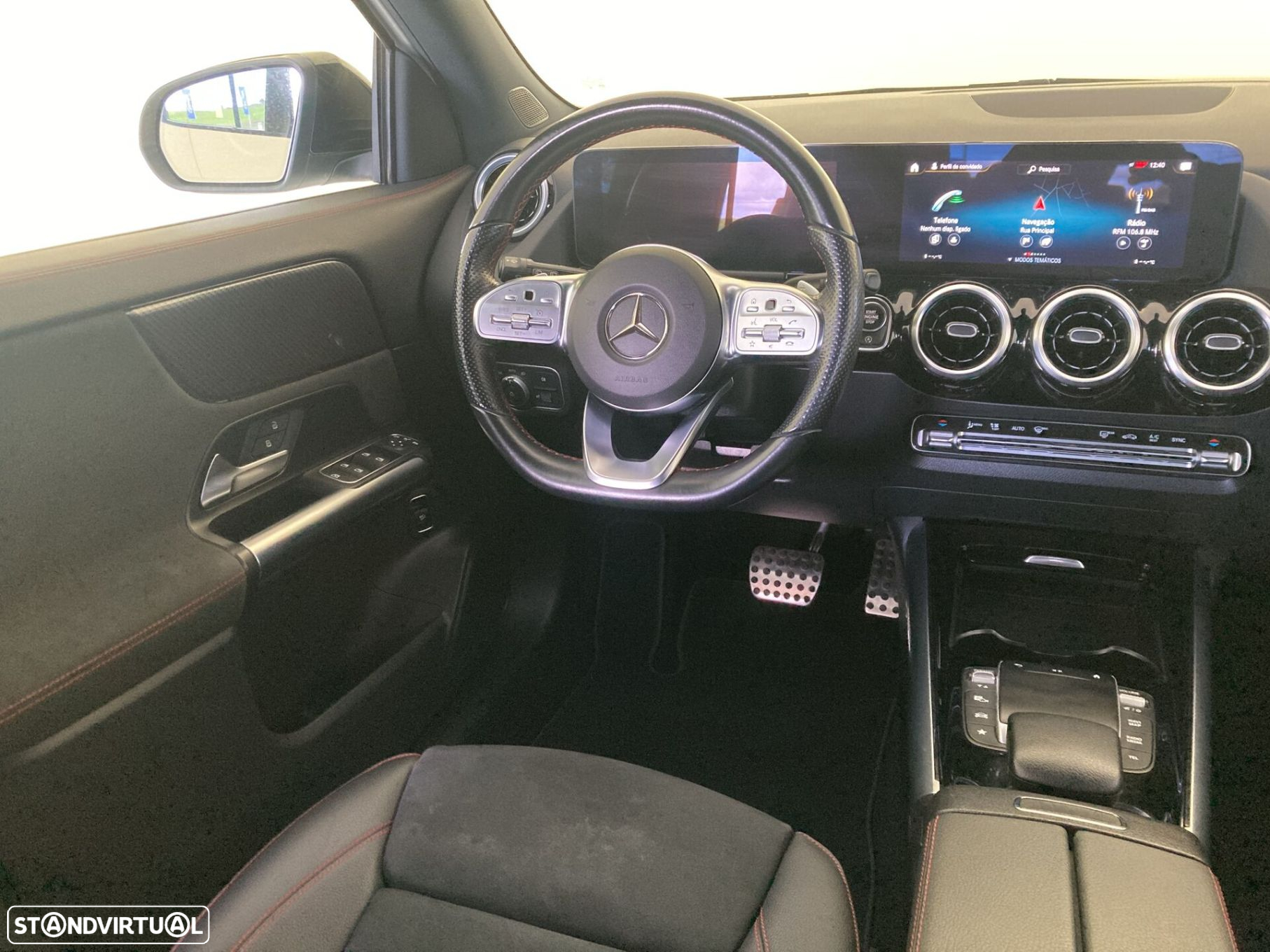 Mercedes-Benz GLA 180 d AMG Line - 13