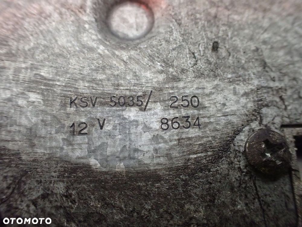 MECHANIZM WYCIERACZEK PRZÓD SAAB 900 I - 10
