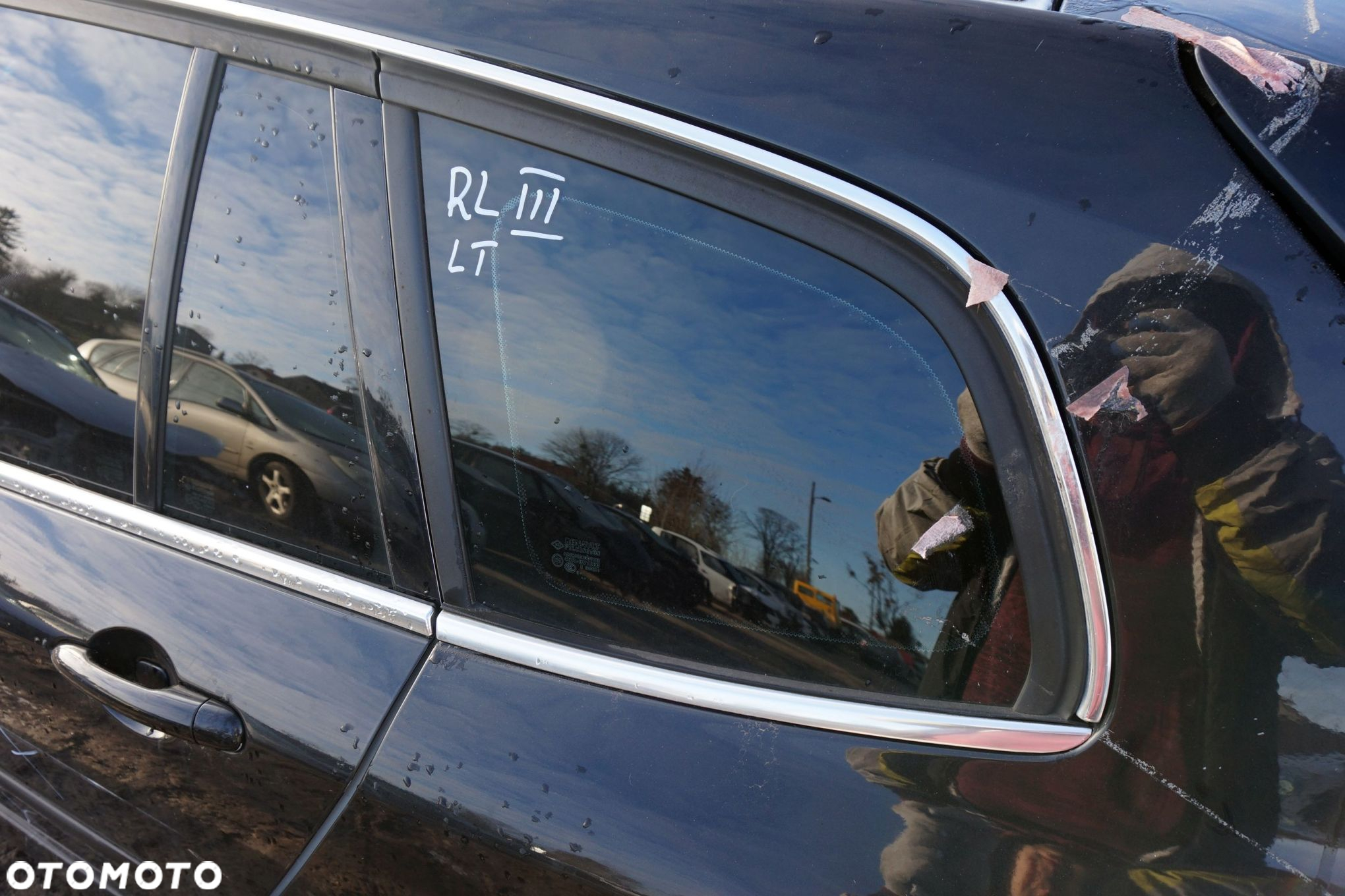 SZYBA KAROSERYJNA TYLNA LEWA BOCZNA LAGUNA III PH1 KOMBI  RENAULT 2007-2012 - 2