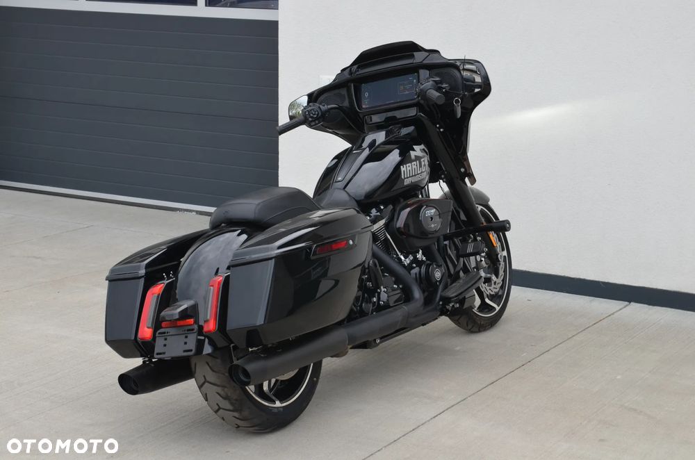 Harley-Davidson Touring Street Glide - 25