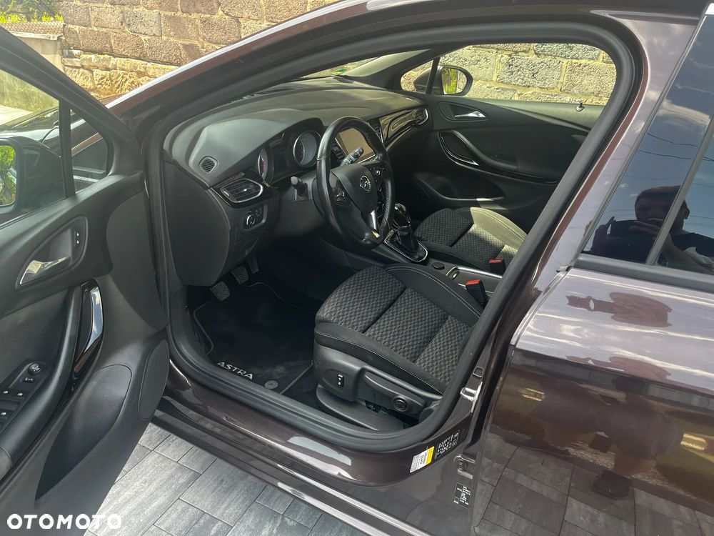 Opel Astra 1.4 T Elite - 7