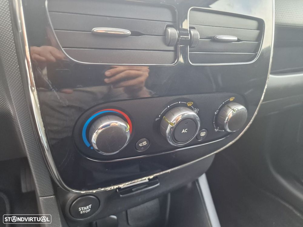 Renault Clio 1.5 dCi Confort - 23