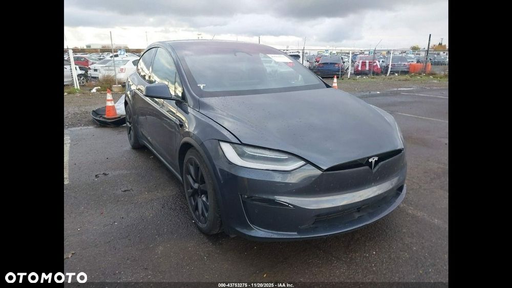 Tesla Model X AWD - 3
