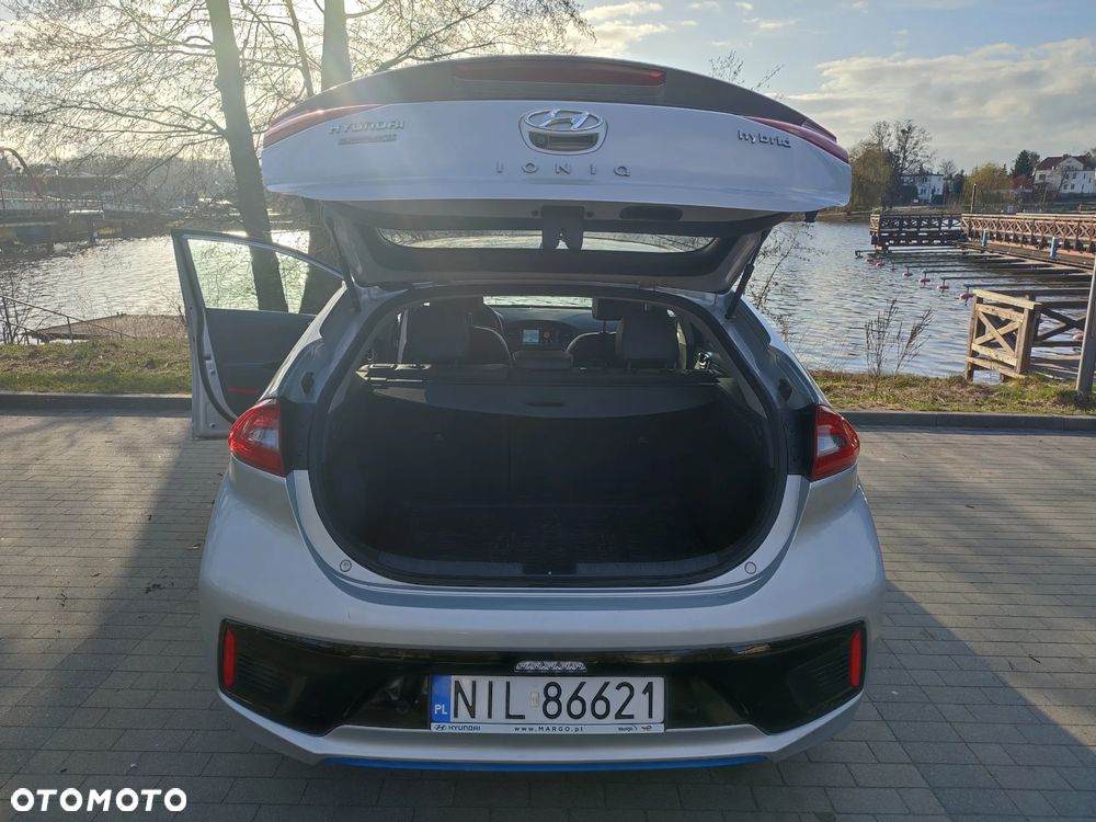 Hyundai IONIQ Hybrid Platinum - 7