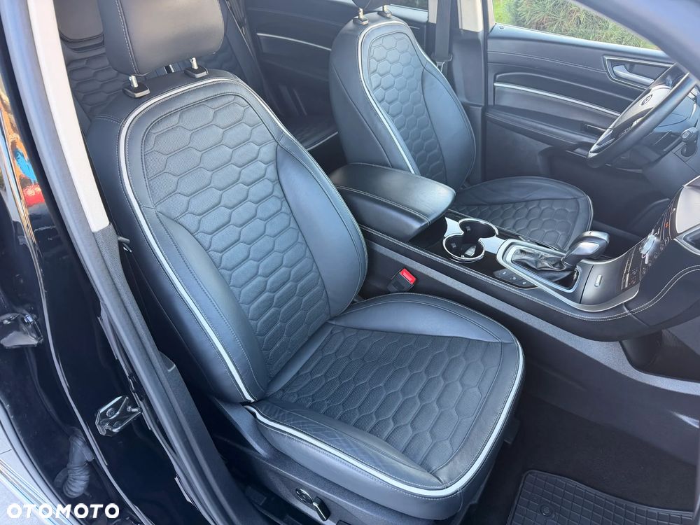 Ford S-Max - 19