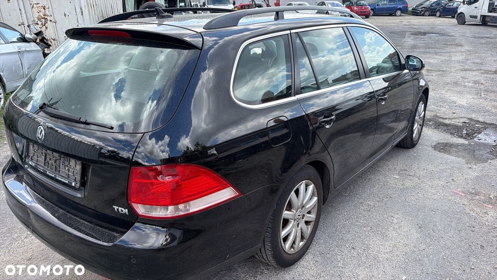 Volkswagen Golf 1.9 TDI DPF Comfortline - 9