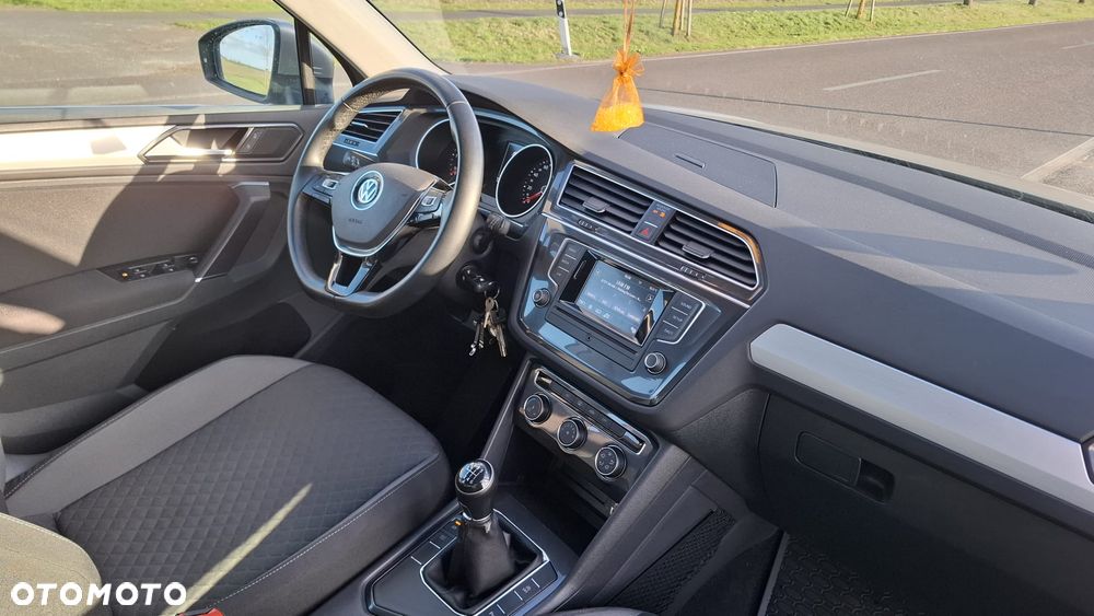Volkswagen Tiguan 2.0 TDI SCR (BlueMotion Technology) Comfortline - 26