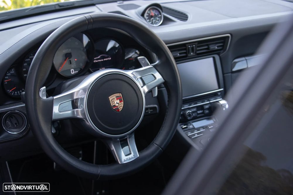 Porsche 911 (991) Carrera 4 GTS PDK - 34