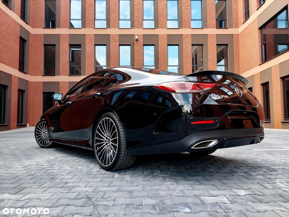 Mercedes-Benz CLS - 6