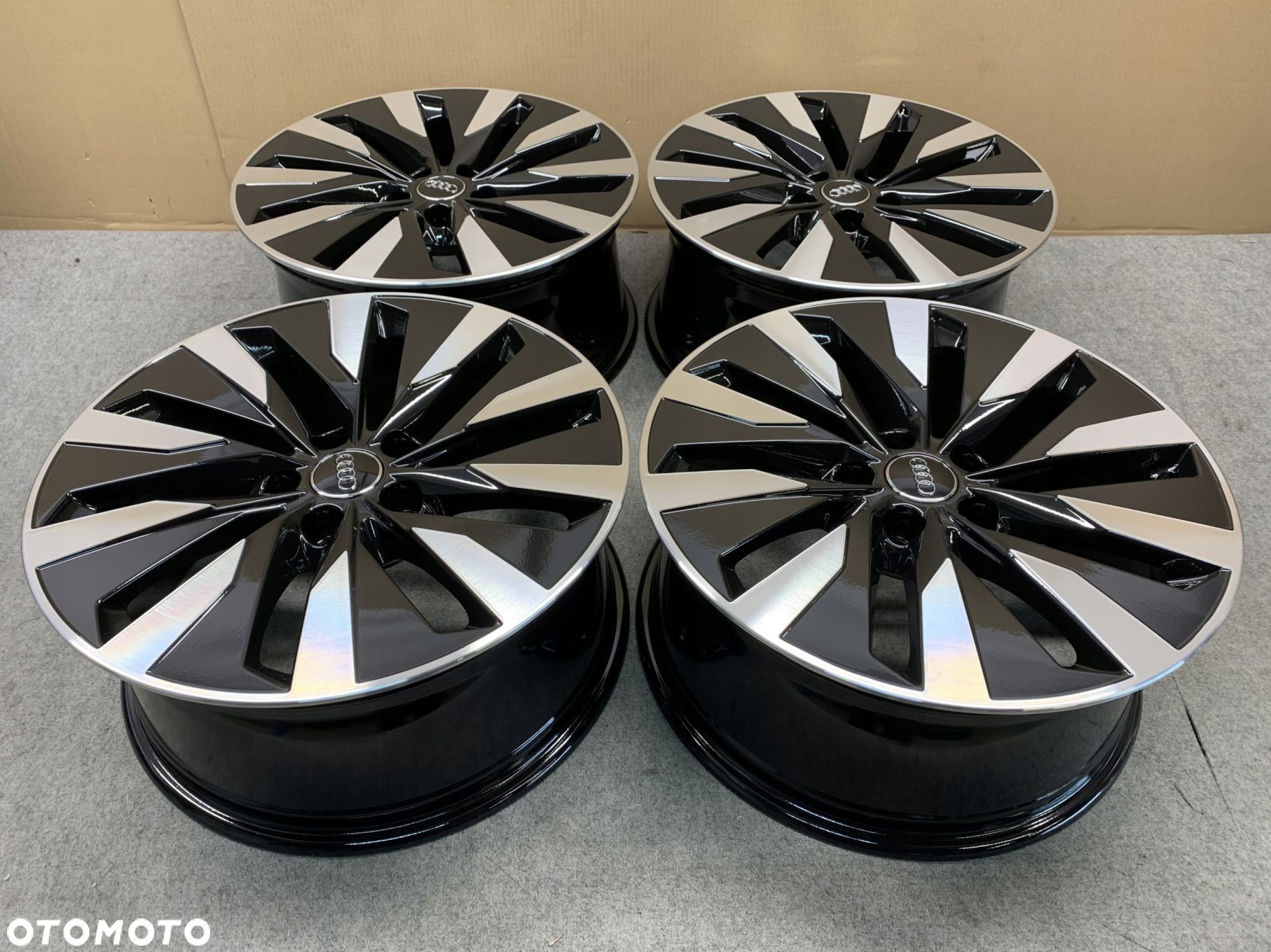 KOMPLET FELG AUDI A6 C8 4K 4K0 18'' 5x112 ET39 - 1