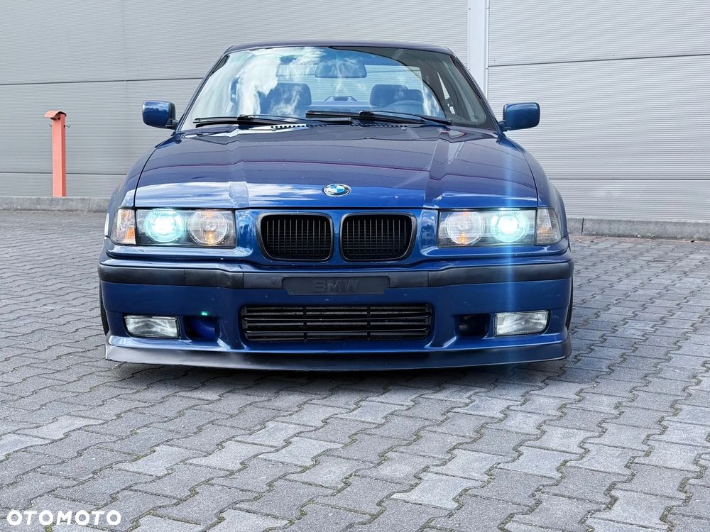 BMW Seria 3 1998 photo 2