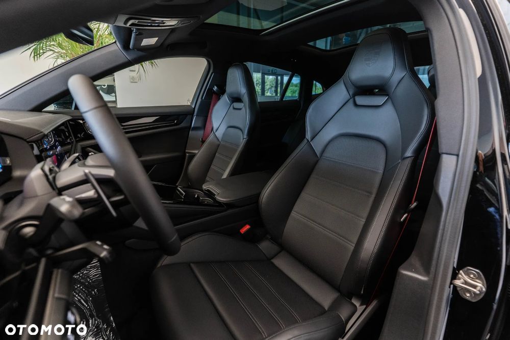 Porsche Panamera 4S E-Hybrid - 12