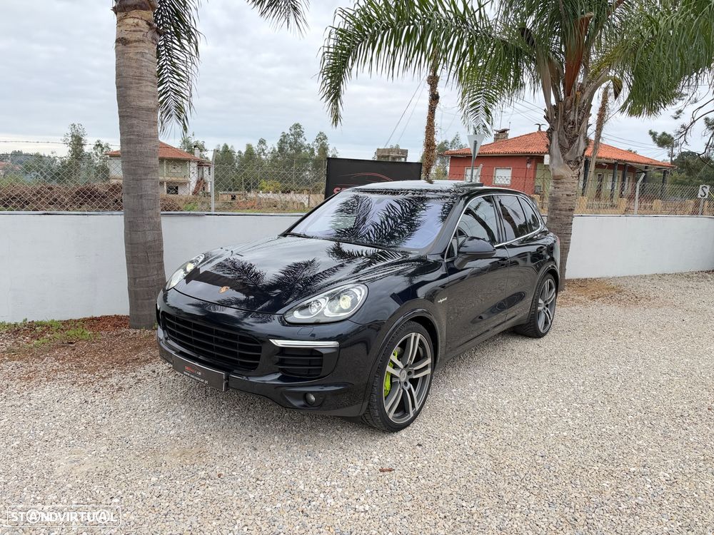 Porsche Cayenne - 2