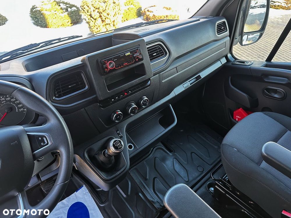 Renault MASTER PLANDEKA 9 PALET WEBASTO TEMPOMAT LEDY PNEUMATYKA KLIMATYZACJA  165KM - 31