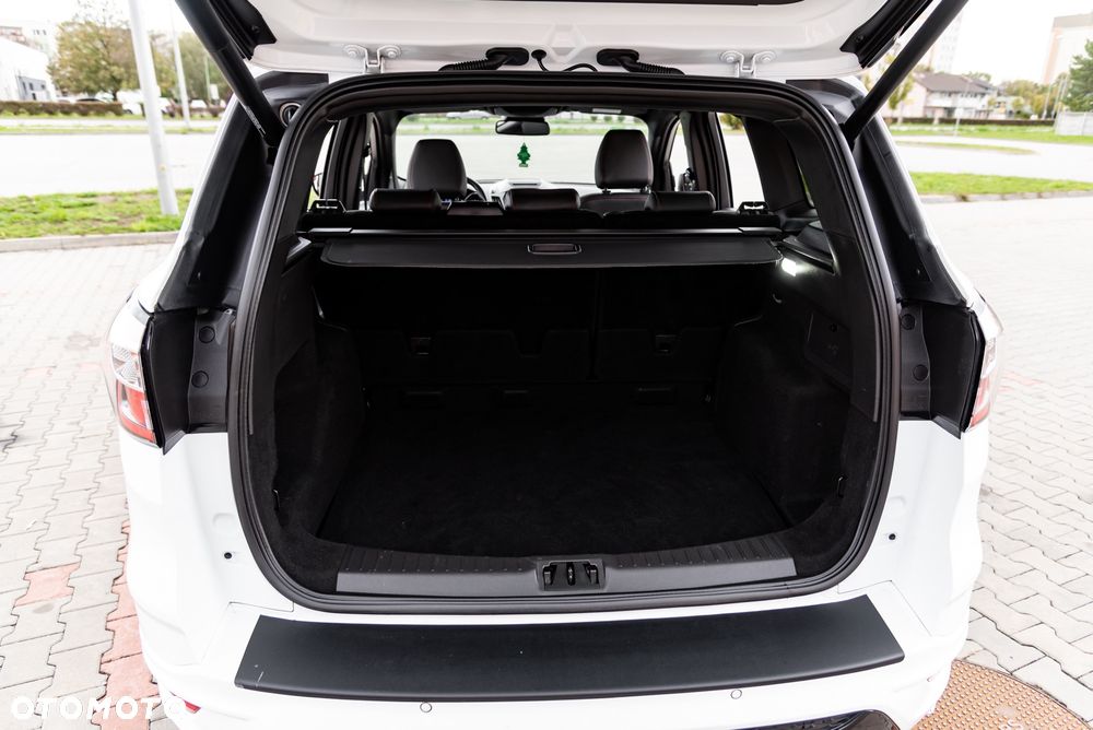 Ford Kuga 2.0 TDCi 4x4 ST-Line - 20